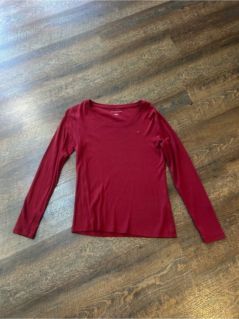 Tommy Hilfiger Burgundy Long-Sleeve Scoop Neck Tee M